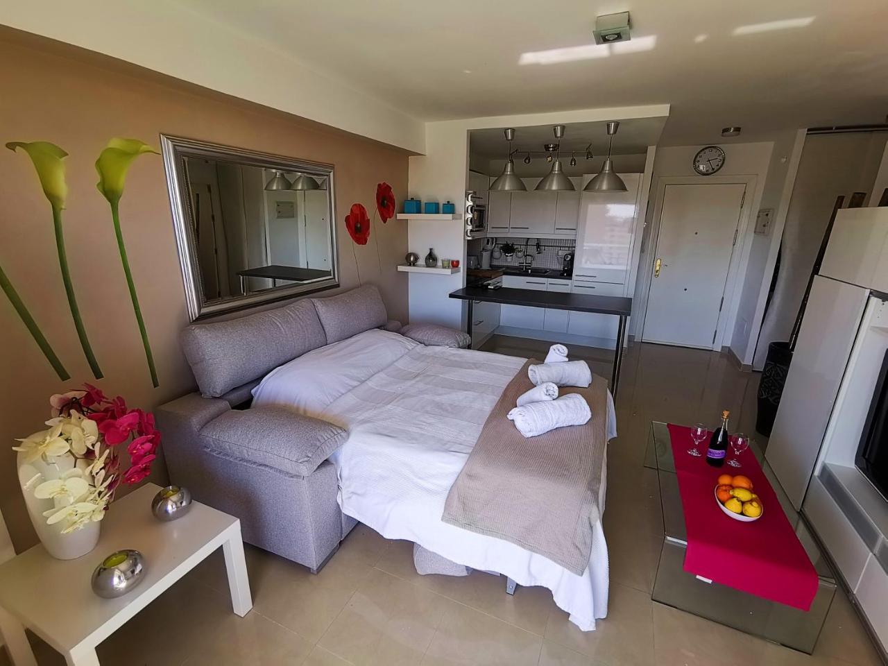 Apartamento Carihuela Torremolinos Luaran gambar