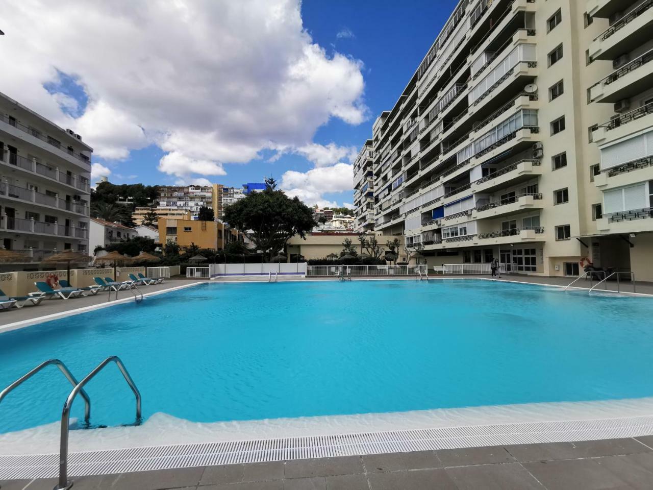 Apartamento Carihuela Torremolinos Luaran gambar